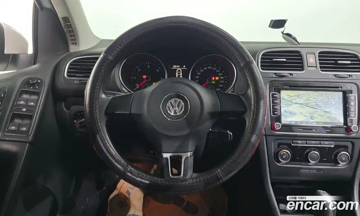 Volkswagen Golf 2012 1.6 гидро в Москве № 178452, фото 13