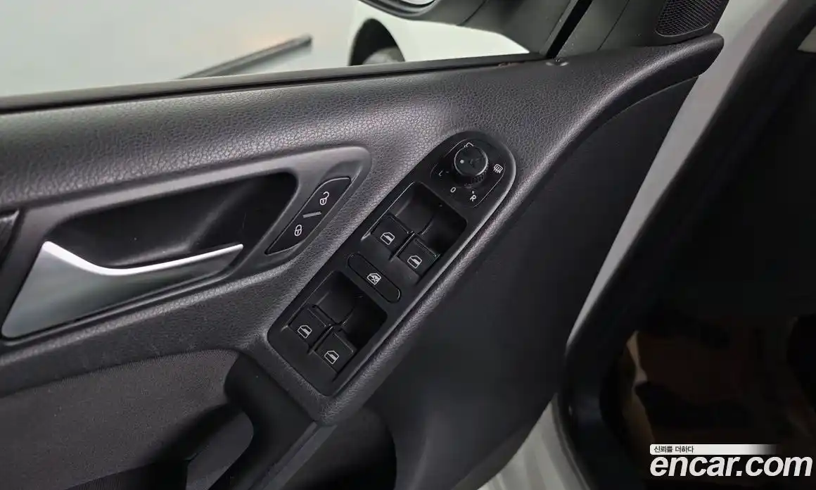 Volkswagen Golf 2012 1.6 гидро в Москве № 178452, фото 17