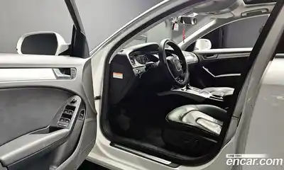 Audi A4 2011 2.0 гидро в Москве № 187781, миниатюра 12