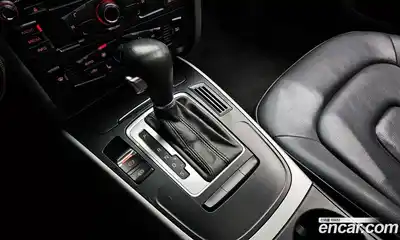 Audi A4 2011 2.0 гидро в Москве № 187781, миниатюра 9