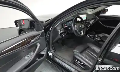 BMW 5-Series 2023 2.0 гидро в Москве № 189788, миниатюра 10