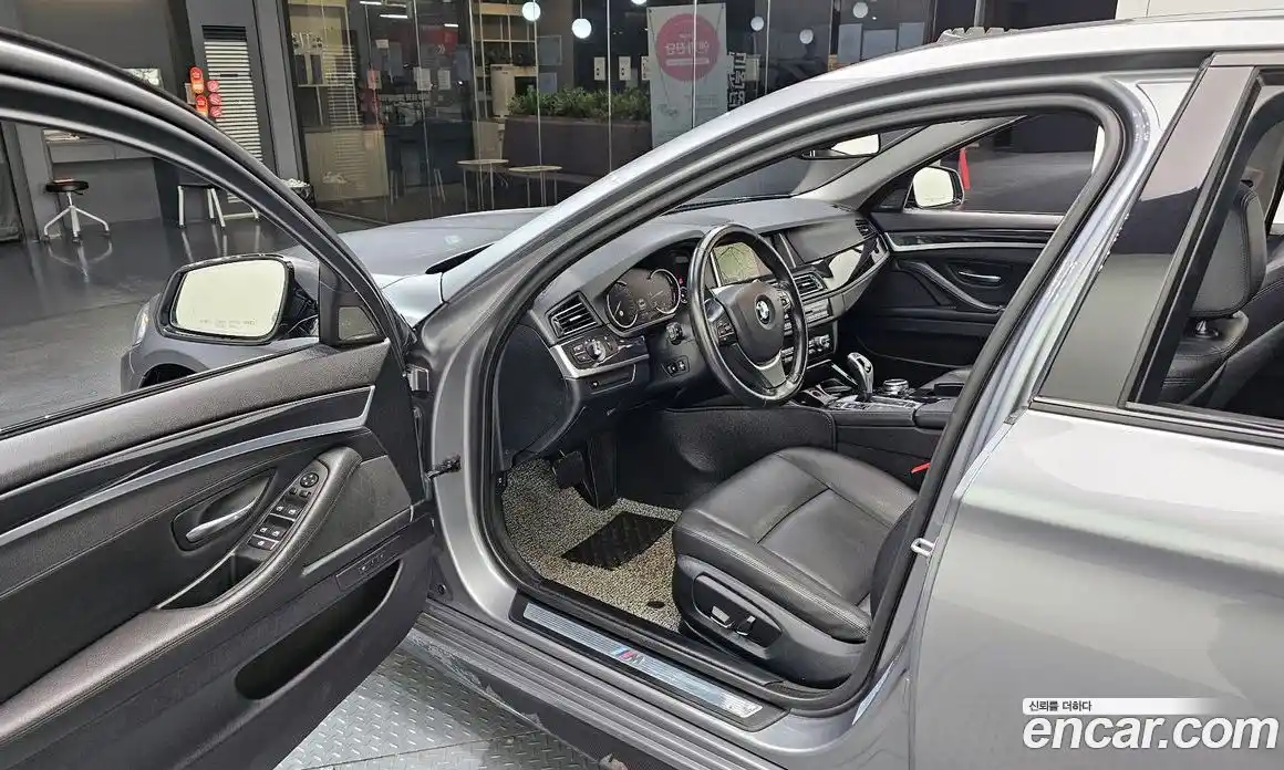 BMW 5-Series 2016 3.0 гидро в Москве № 192030, фото 11