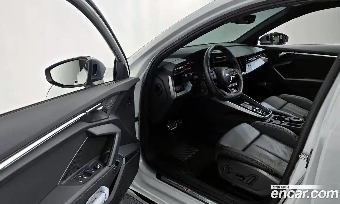 Audi S3 2023 2.0 гидро в Москве № 194138, фото 10