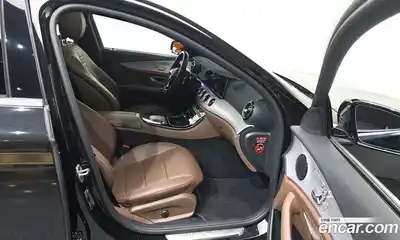 Mercedes-Benz E-Class 2021 2.0 гидро, миниатюра 11