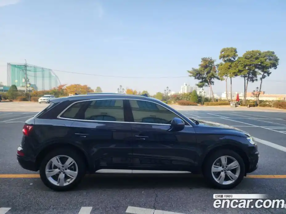 Audi Q5 2020 2.0 гидро в Москве № 196784, фото 12