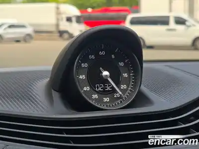 Porsche Taycan 2022 1.0 гидро в Москве № 197198, миниатюра 10