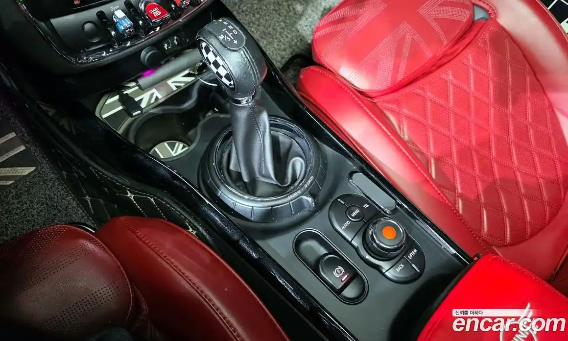 Mini Clubman 2016 1.5 гидро в Москве № 198416, фото 9
