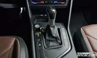 Volkswagen Tiguan 2023 2.0 гидро в Москве № 198997, миниатюра 8