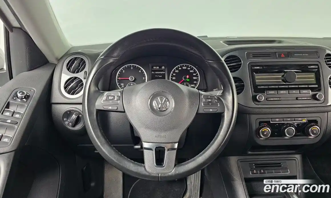 Volkswagen Tiguan 2015 2.0 гидро в Москве № 199307, фото 13