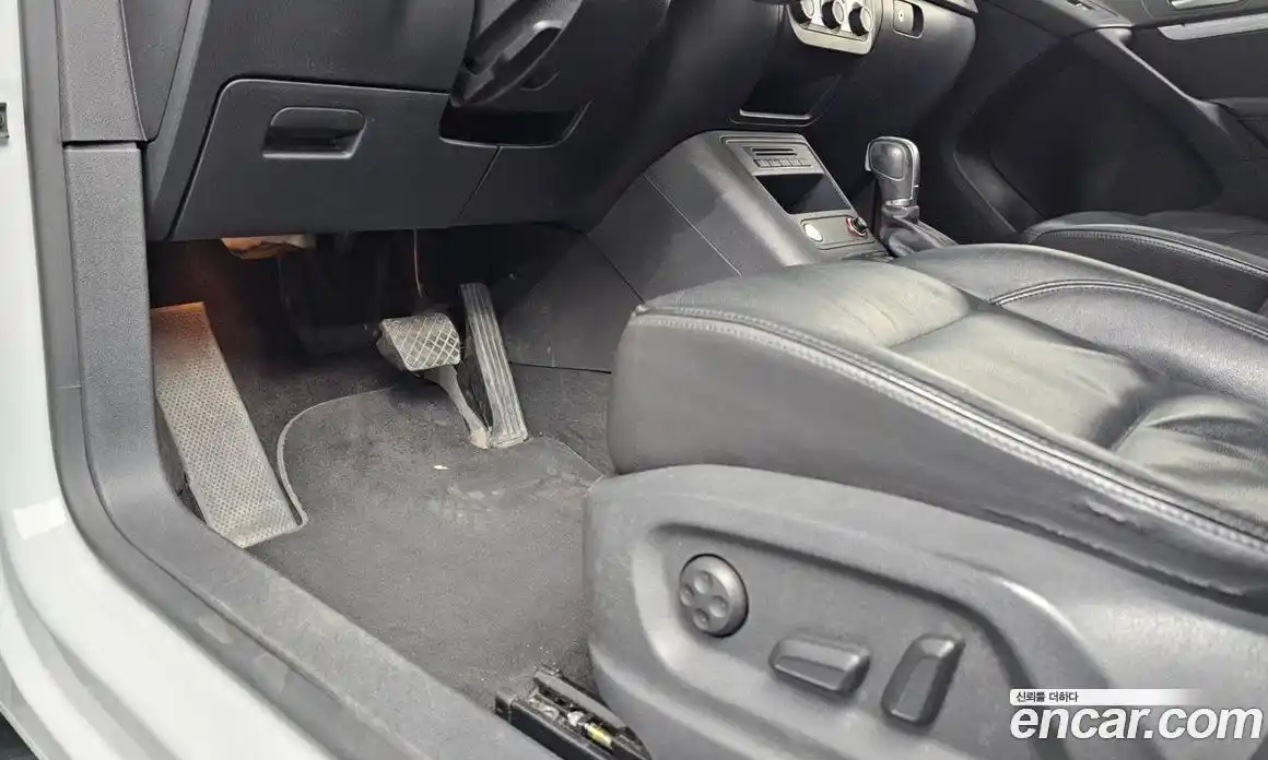 Volkswagen Tiguan 2015 2.0 гидро в Москве № 199307, фото 17