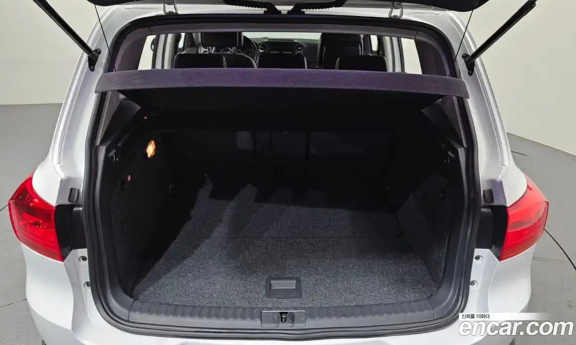 Volkswagen Tiguan 2015 2.0 гидро в Москве № 199307, фото 20