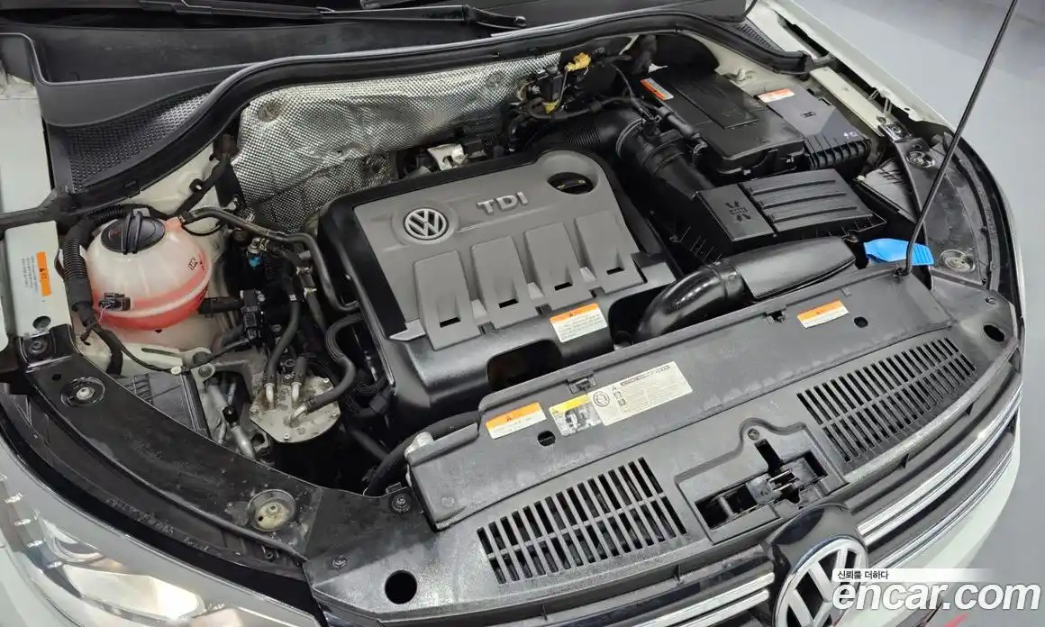 Volkswagen Tiguan 2015 2.0 гидро в Москве № 199307, фото 6