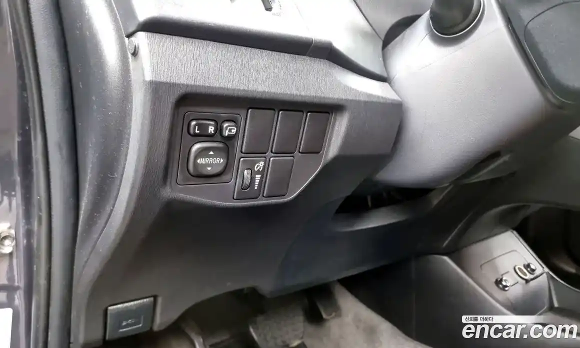 Toyota Prius 2015 1.8 гидро в Москве № 199705, фото 17