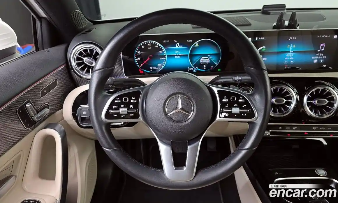 Mercedes-Benz A-Class 2020 2.0 гидро в Москве № 206193, фото 16