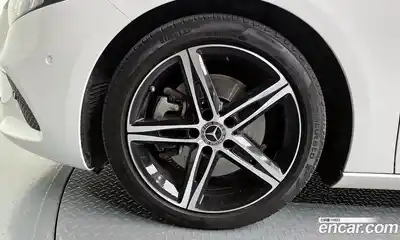 Mercedes-Benz A-Class 2020 2.0 гидро в Москве № 206193, миниатюра 5
