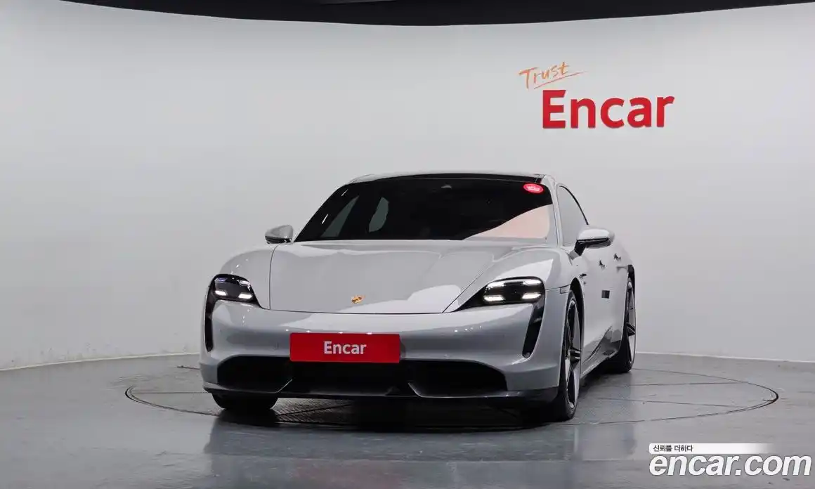 Porsche Taycan 2021 0.1 гидро в Москве № 213090, фото 3
