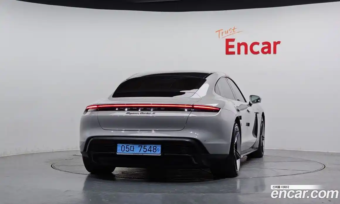 Porsche Taycan 2021 0.1 гидро в Москве № 213090, фото 4
