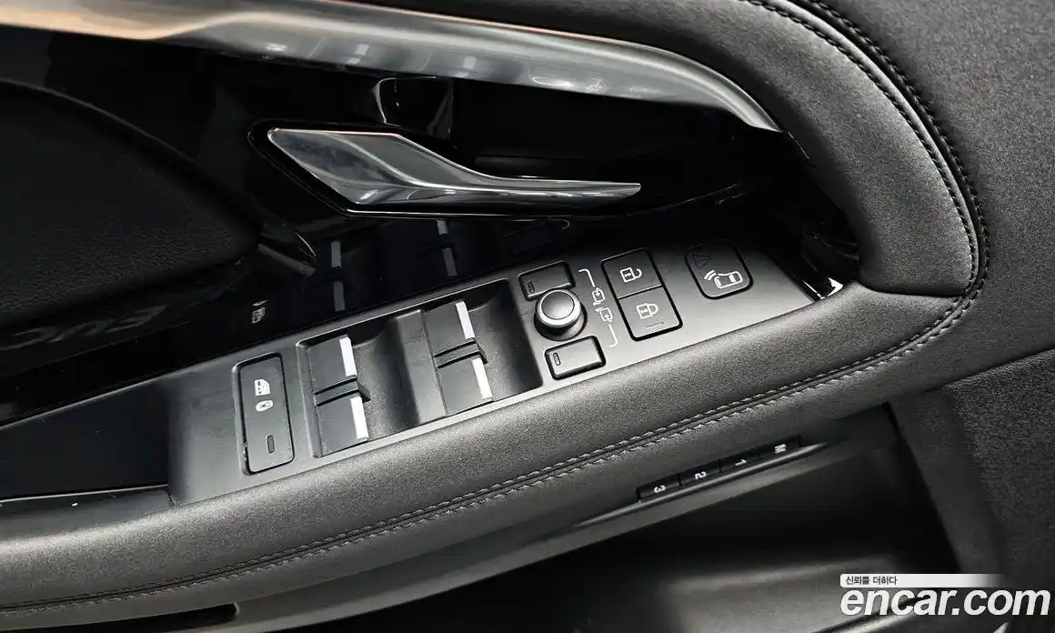 Land Rover Range-Rover Evoque 2022 2.0 гидро в Москве № 213589, фото 14