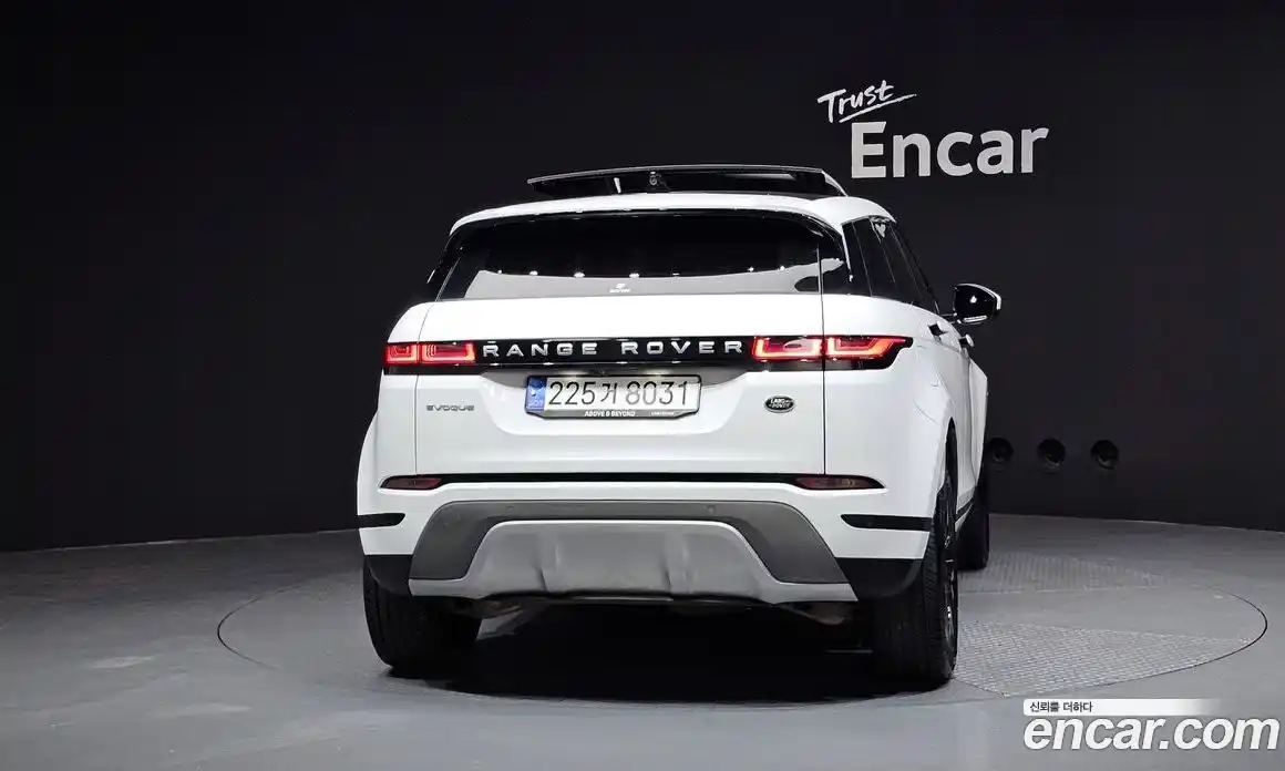 Land Rover Range-Rover Evoque 2022 2.0 гидро в Москве № 213589, фото 4