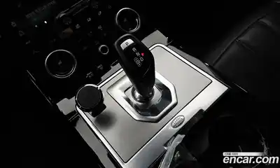 Land Rover Range-Rover Evoque 2022 2.0 гидро в Москве № 213589, миниатюра 9