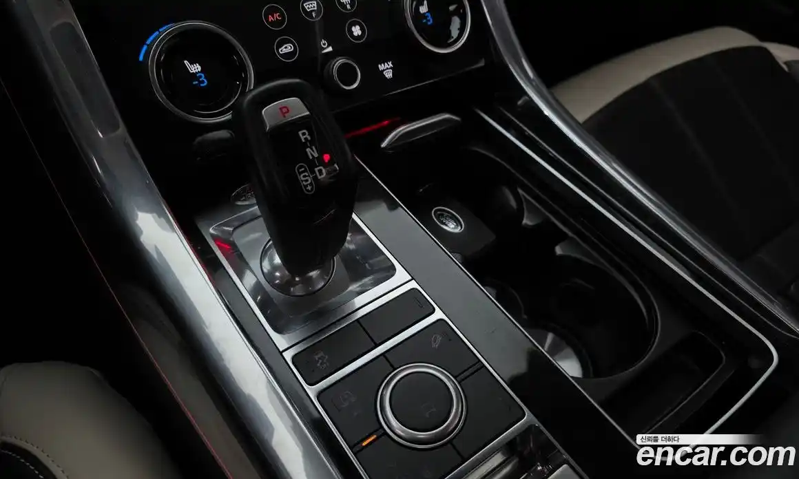 Land Rover Range-Rover Sport 2018 3.0 гидро в Москве № 213640, фото 9