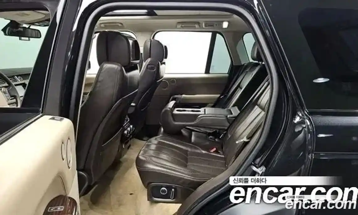 Land Rover Range-Rover 2016 4.4 гидро в Москве № 213650, фото 12