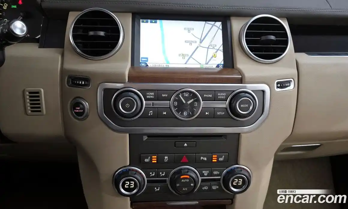 Land Rover Discovery 2016 3.0 гидро в Москве № 213747, фото 15
