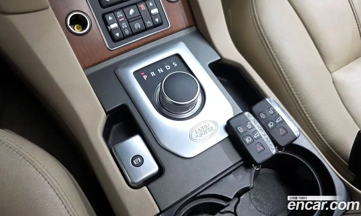 Land Rover Discovery 2016 3.0 гидро в Москве № 213747, фото 9