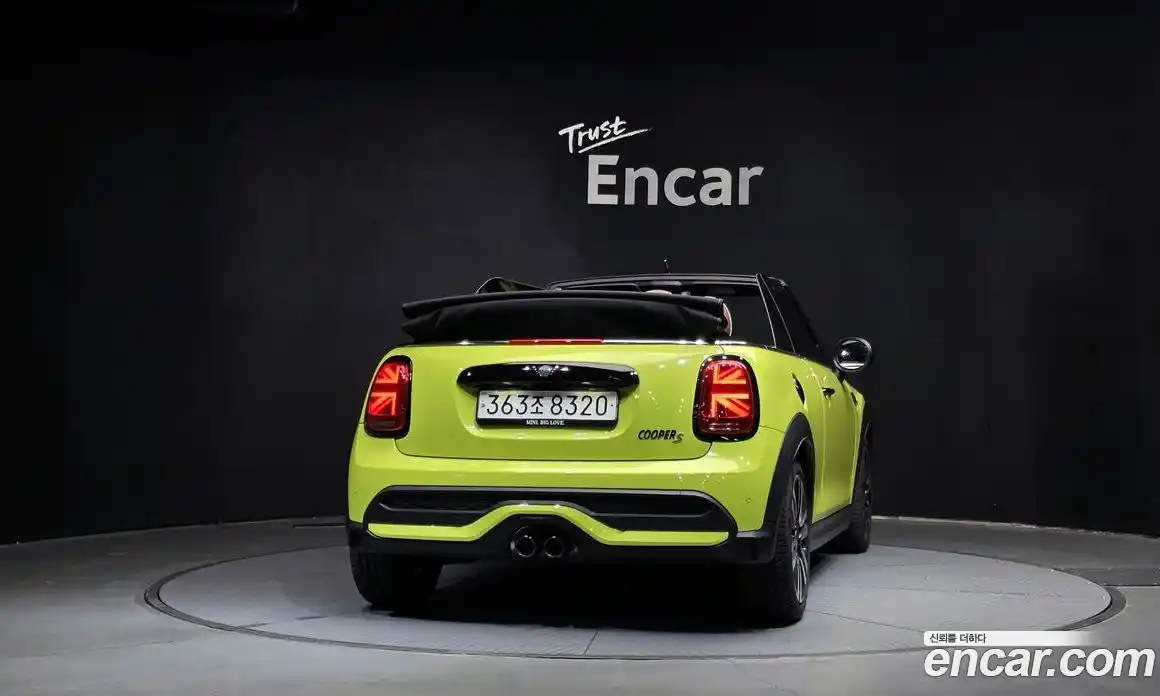 Mini Cooper Convertible 2024 2.0 гидро в Москве № 213987, фото 4