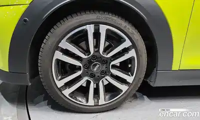 Mini Cooper Convertible 2024 2.0 гидро в Москве № 213987, миниатюра 5