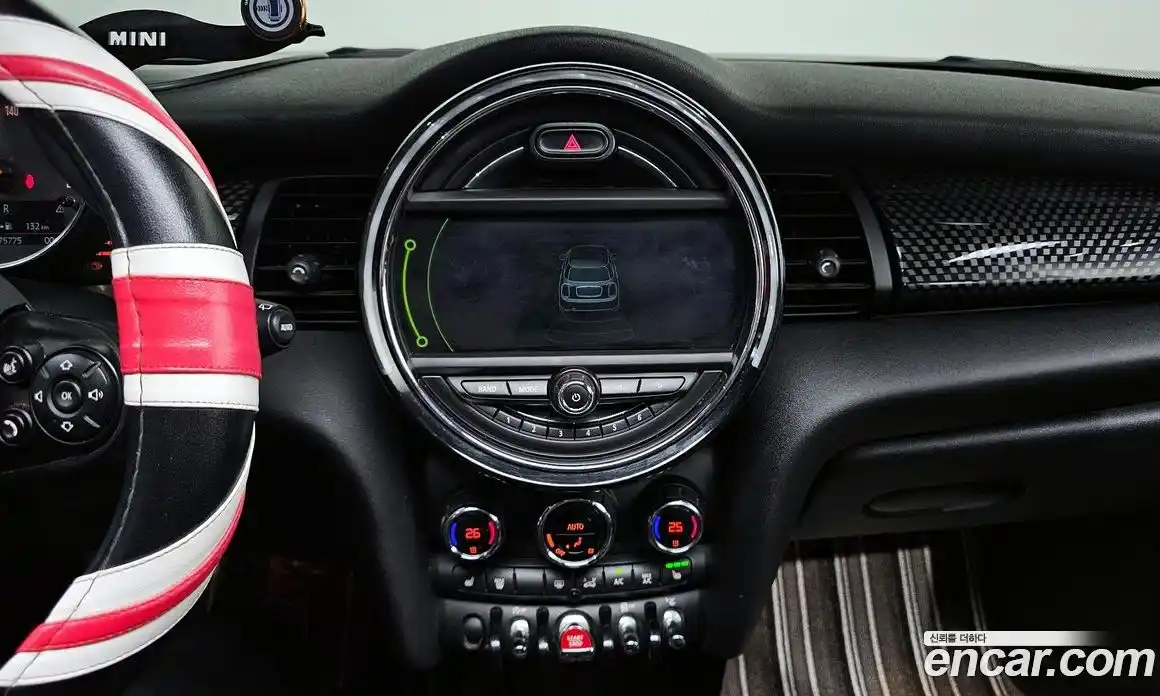 Mini Cooper 2015 2.0 гидро в Москве № 214398, фото 16