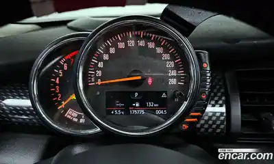 Mini Cooper 2015 2.0 гидро в Москве № 214398, миниатюра 8
