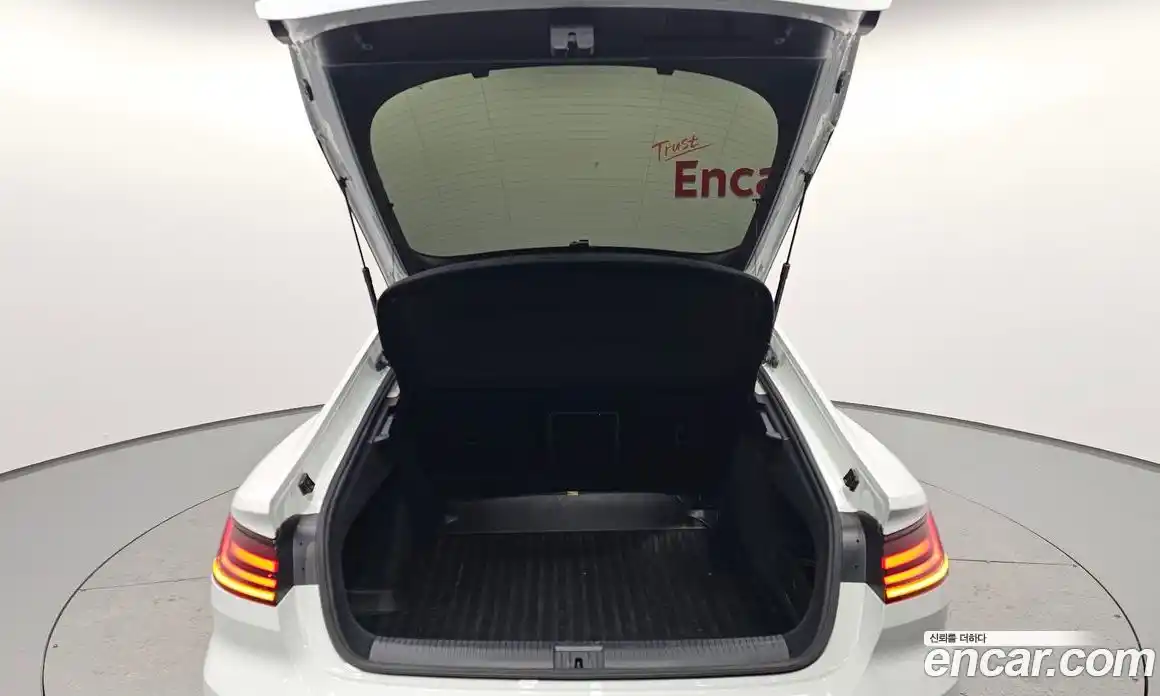 Volkswagen Arteon 2018 2.0 гидро в Москве № 215158, фото 19