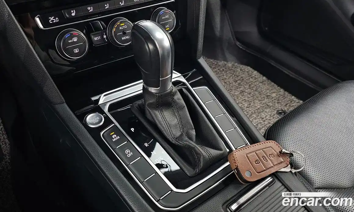 Volkswagen Arteon 2018 2.0 гидро в Москве № 215158, фото 8