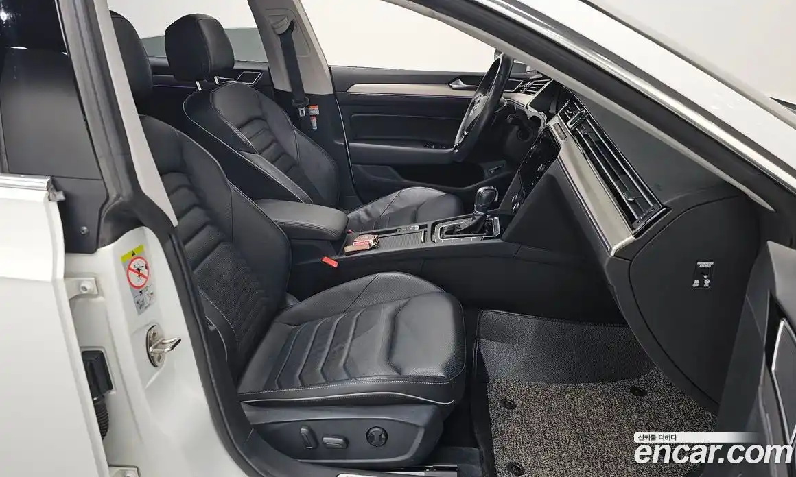 Volkswagen Arteon 2018 2.0 гидро в Москве № 215158, фото 10