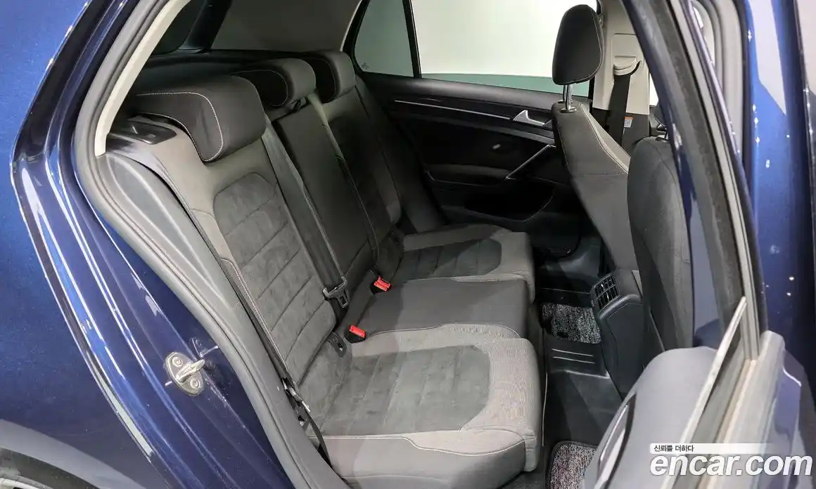 Volkswagen Golf 2015 2.0 гидро в Москве № 215335, фото 12