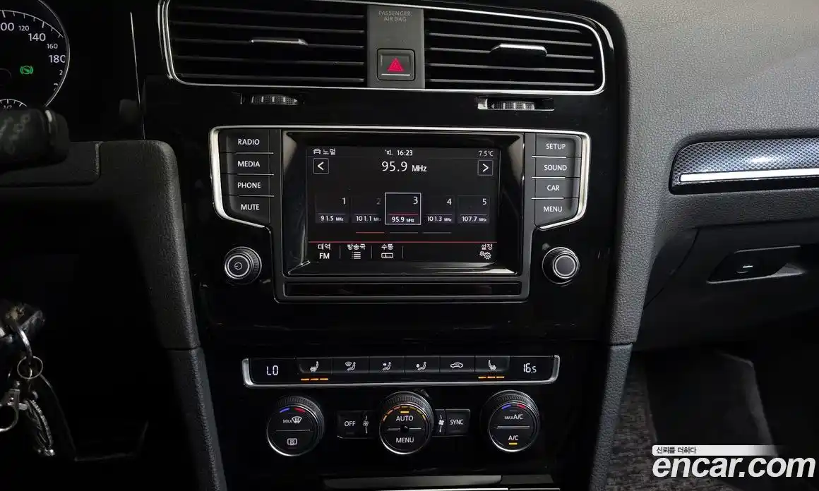 Volkswagen Golf 2015 2.0 гидро в Москве № 215335, фото 14