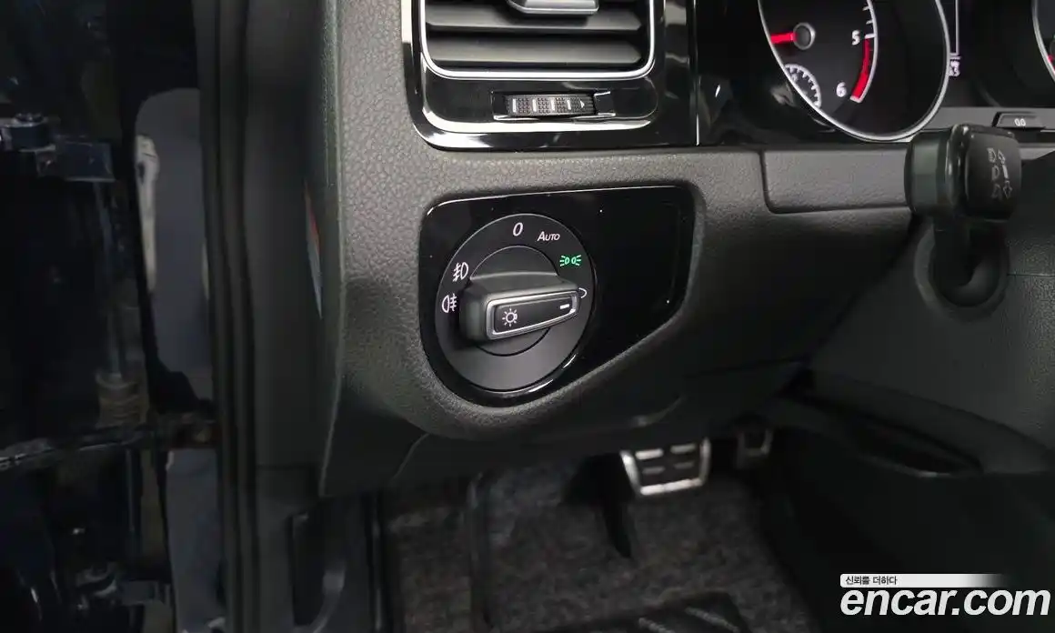 Volkswagen Golf 2015 2.0 гидро в Москве № 215335, фото 19