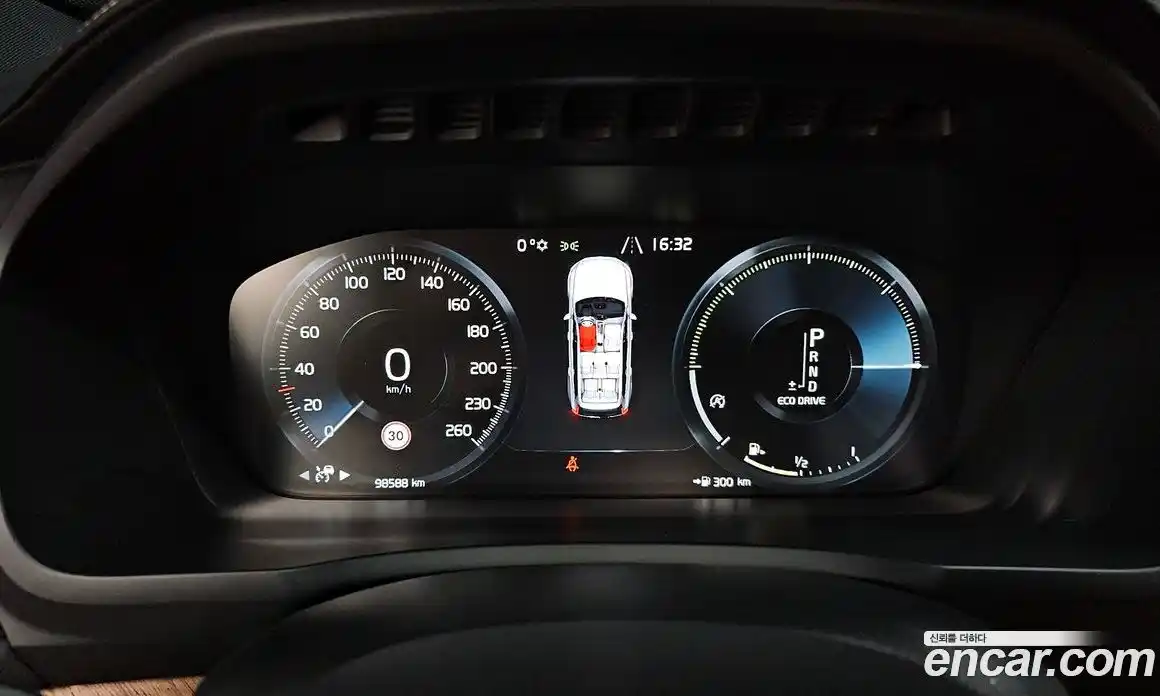 Volvo XC90 2018 2.0 гидро в Москве № 230581, фото 8