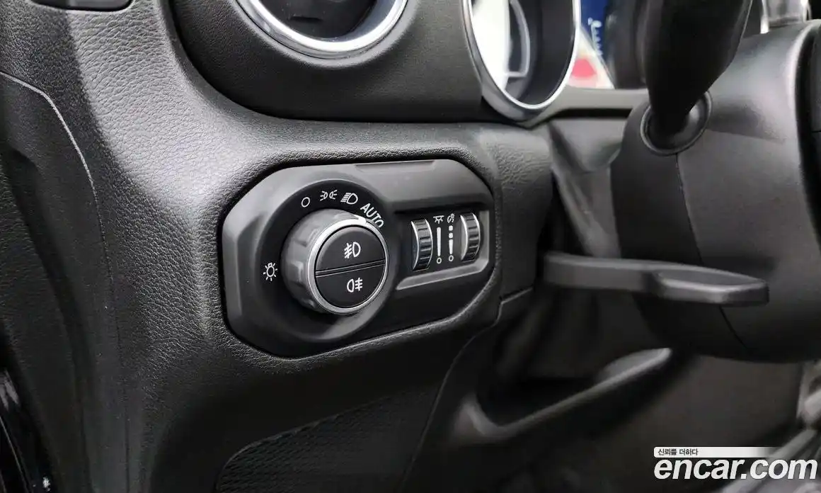 Jeep Wrangler 2021 2.0 гидро в Москве № 232377, фото 16