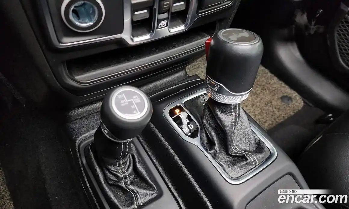 Jeep Wrangler 2021 2.0 гидро в Москве № 232377, фото 9
