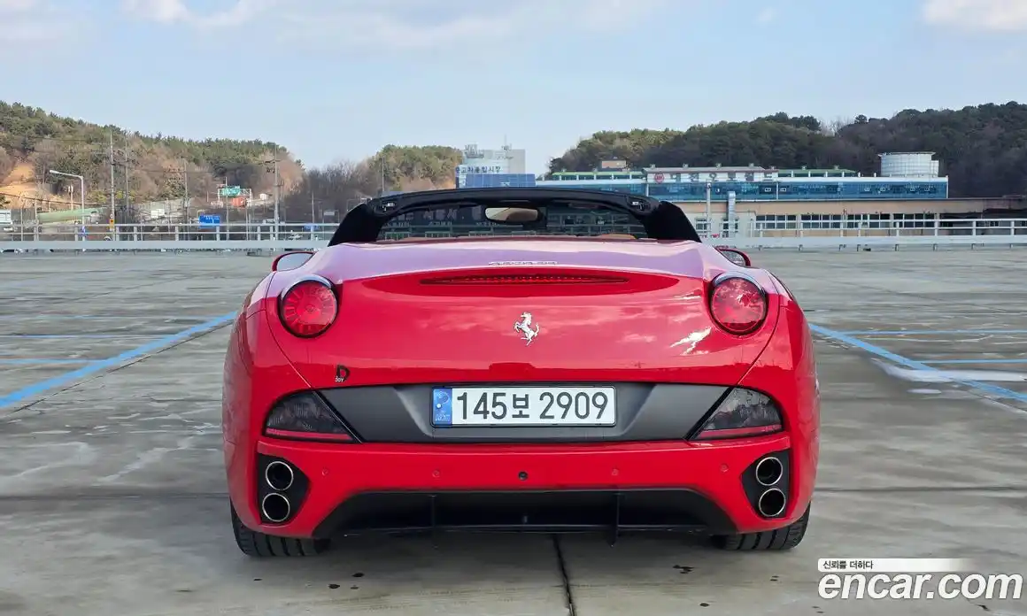 Ferrari California 2010 4.3 гидро в Москве № 236285, фото 6