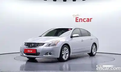 Nissan Altima, 2012
