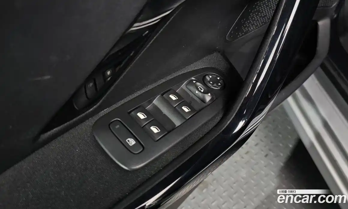 Peugeot 208 2018 1.6 гидро в Москве № 258797, фото 19