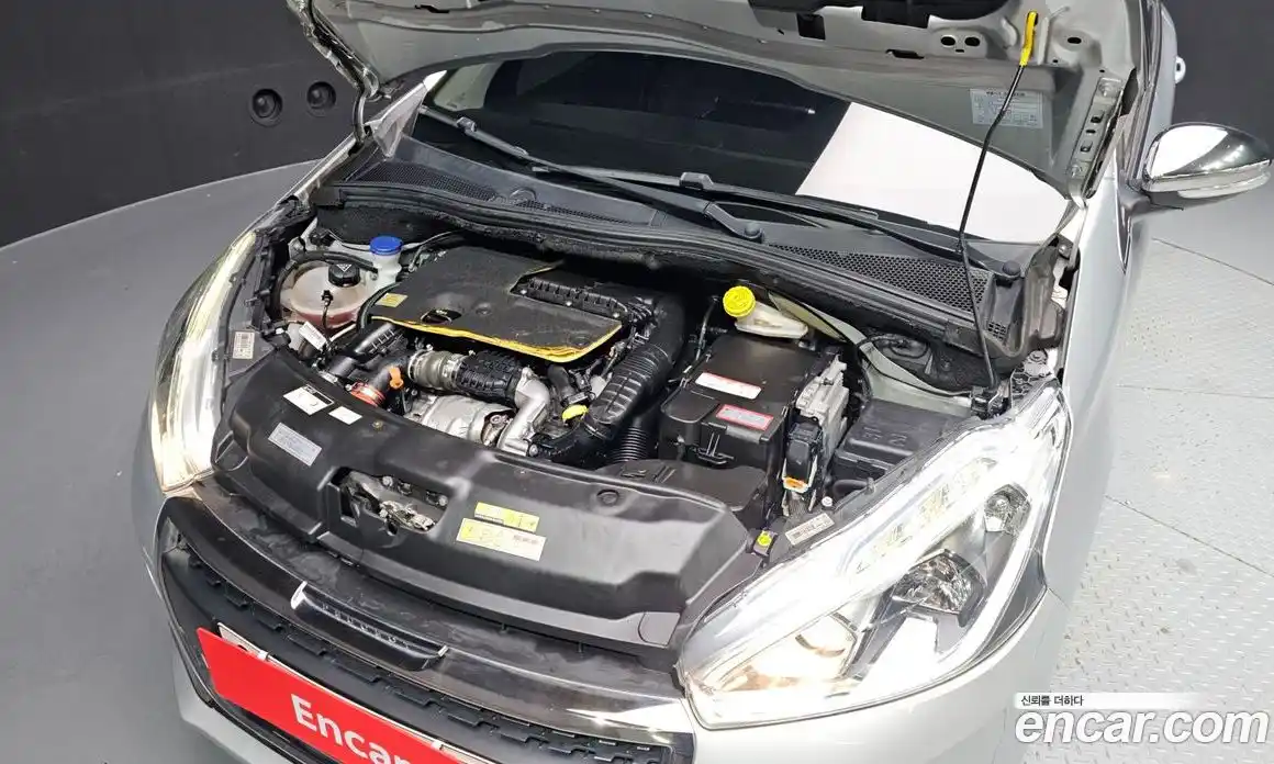 Peugeot 208 2018 1.6 гидро в Москве № 258797, фото 6