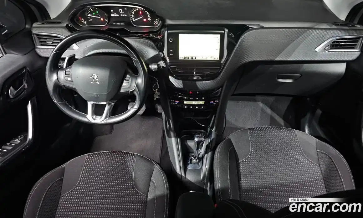 Peugeot 208 2018 1.6 гидро в Москве № 258797, фото 7