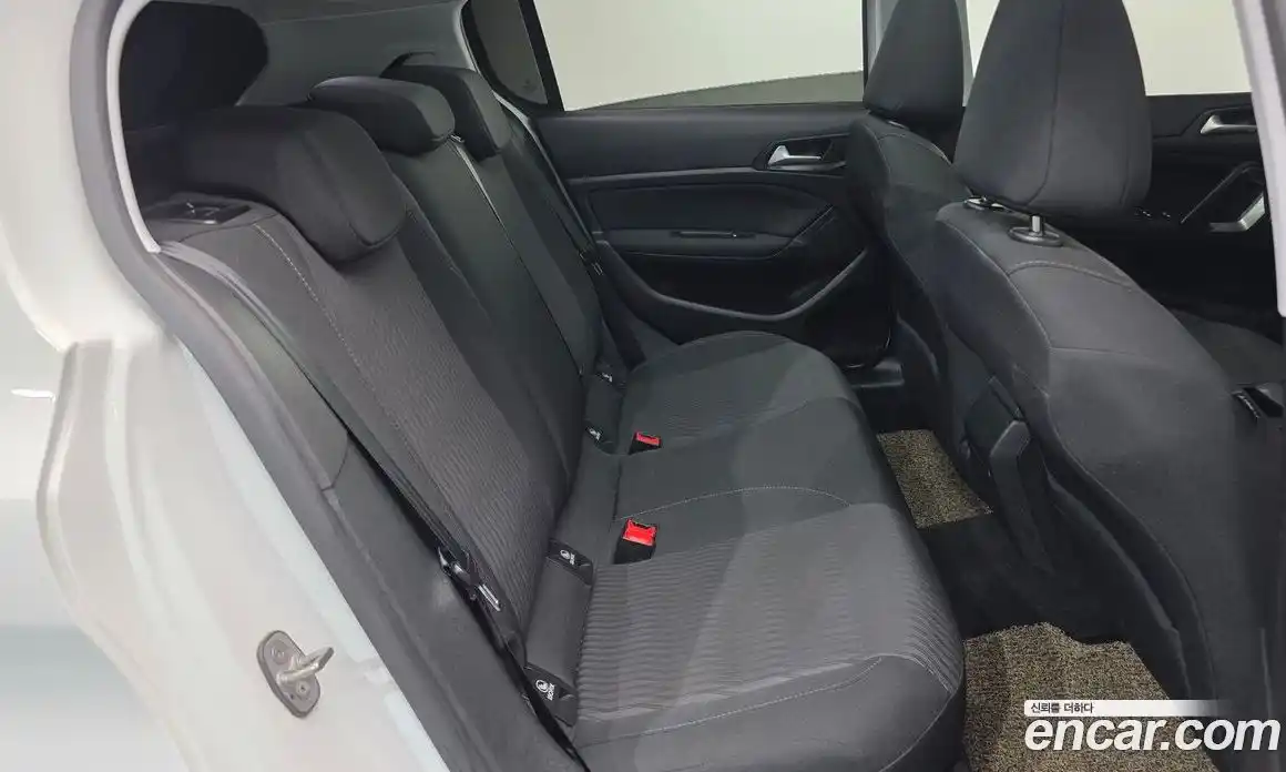 Peugeot 308 2015 1.6 гидро в Москве № 259172, фото 12