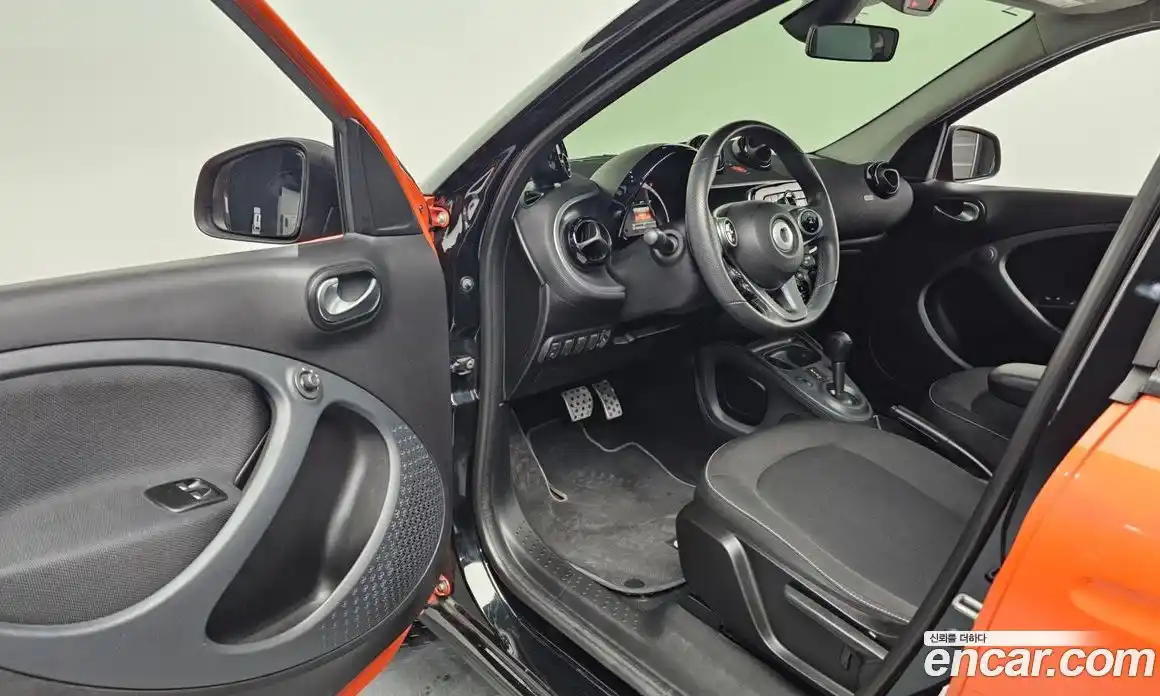 Smart Forfour 2016 1.0 гидро в Москве № 259347, фото 10