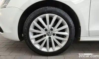 Volkswagen Jetta 2014 1.6 гидро в Москве № 277829, миниатюра 5