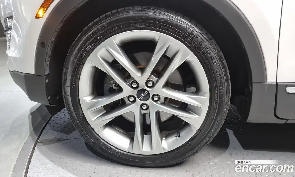 Lincoln MKC 2018 2.0 гидро в Москве № 282512, фото 5